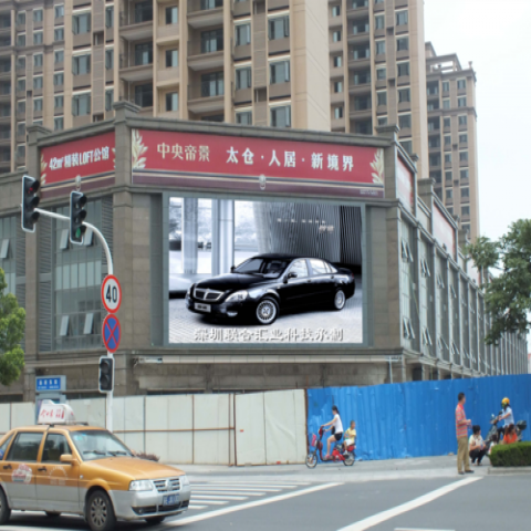 LED顯示屏該怎么設(shè)計(jì)才能更吸引觀眾呢？